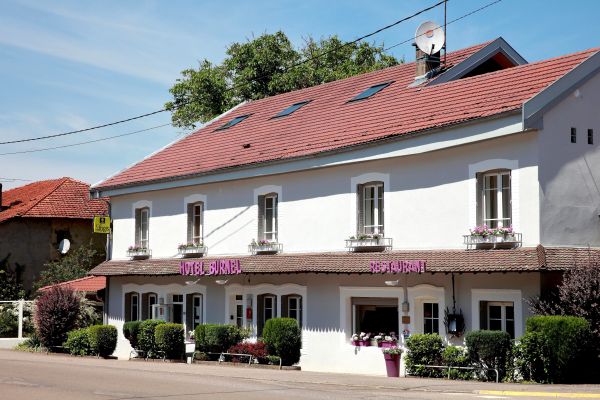 Burnel et la Cle des Champs Logis (Rouvres-en-Xaintois)